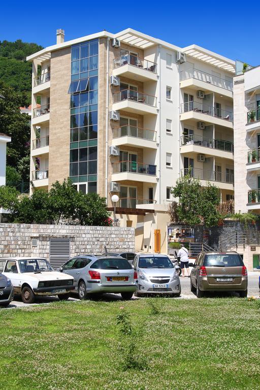 Sarap Apartments Будва Экстерьер фото