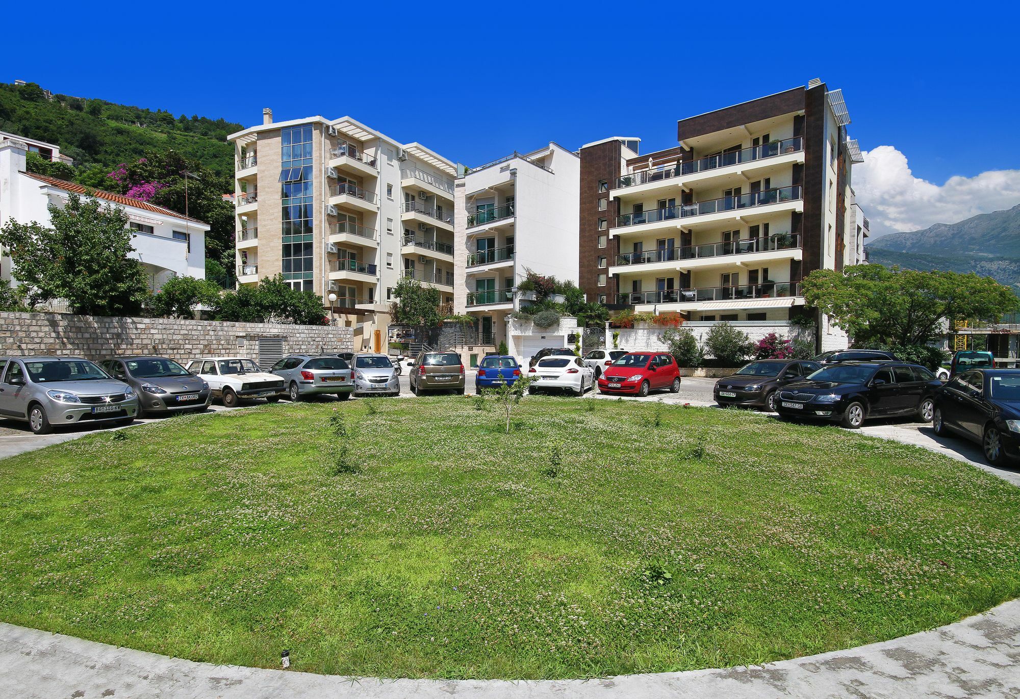 Sarap Apartments Будва Экстерьер фото